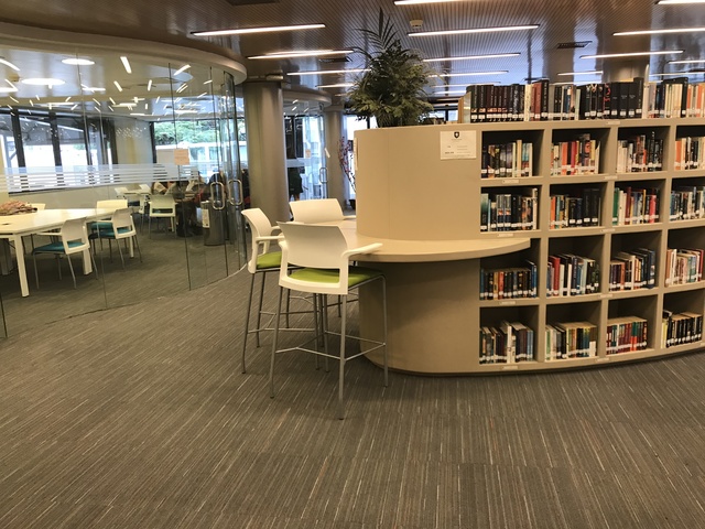 Benchmark - Visita a escolas e espaços