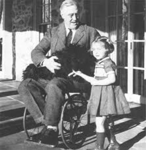 Vice President Franklin Delano Roosevelt contracted polio