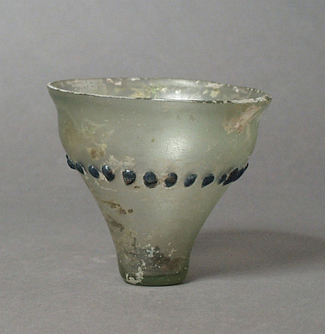 Starożytny Egipt, pojawienie się szklanych nauczyń