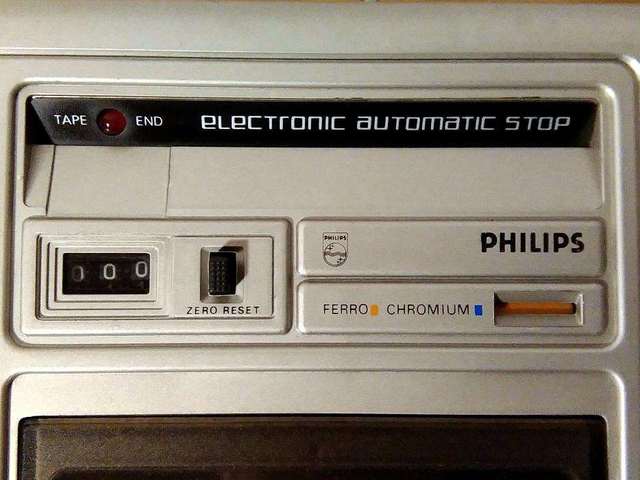 Holandia, pierwszy magnetofon kasetowy firmy Philips C.o