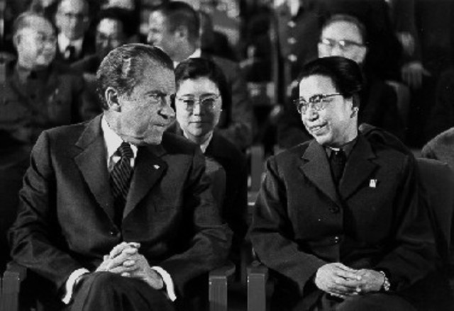 President Nixon meets Jiang Qing