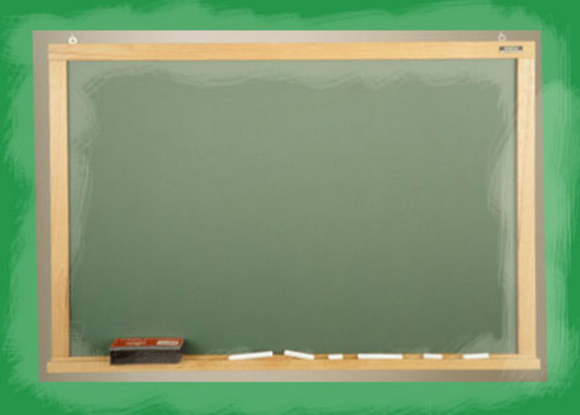 - Educación presencial con recursos