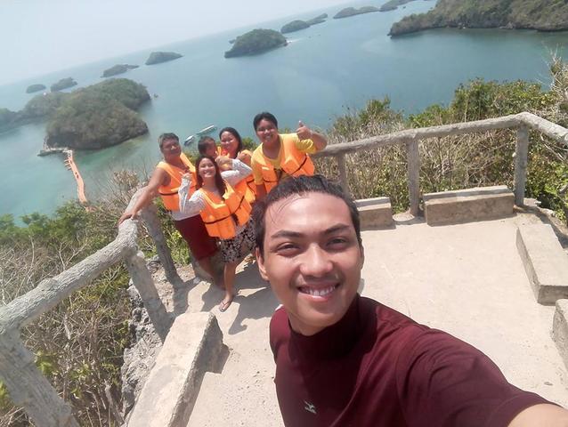 Family Bonding Hundred Island