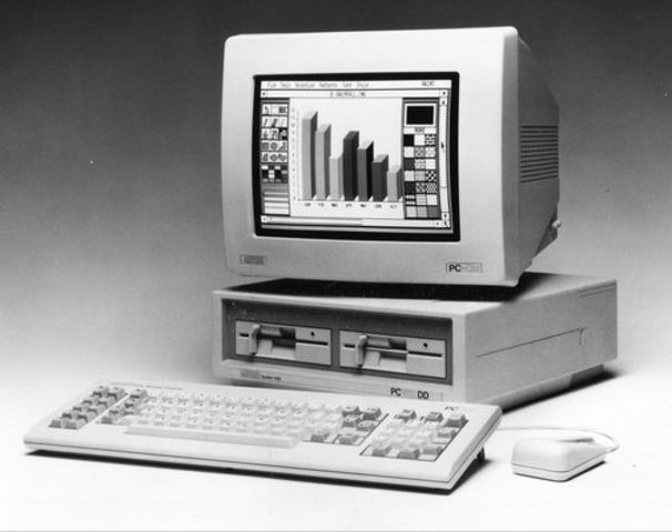 Компьютер Amstrad PC1512