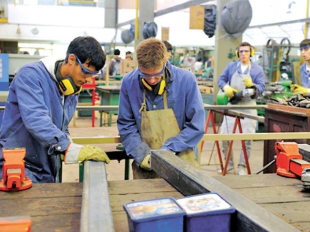 Sanción de la Ley 26058 de Educación Técnica Profesional