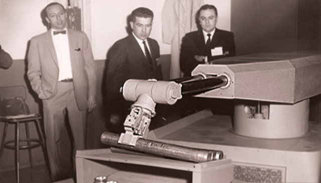 Разработка первого промышленного робота