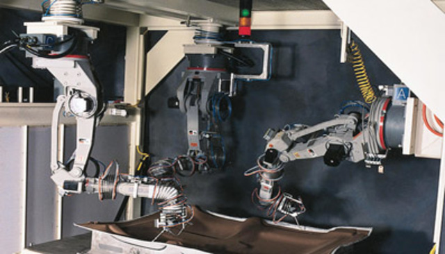 Появление первого контроллера для управления одновременно двумя роботами