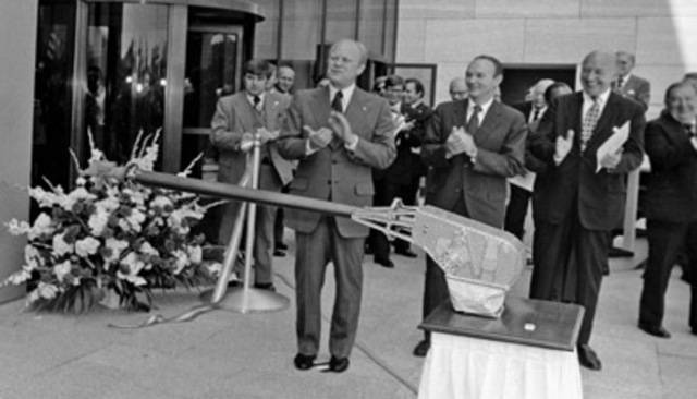 Впервые робот в космосе