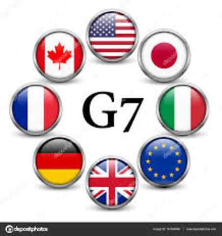 Gran Bretaña.  En mayo, con ocasión de la reunión anual del G7+1 en Birmingham, 70.000 personas hacen una cadena humana para exigir la anulación de la deuda de los países más pobres.