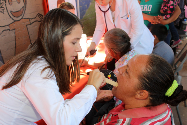 Programas de Asistencia Social como complemento - Ayudarnos Unos a Otros