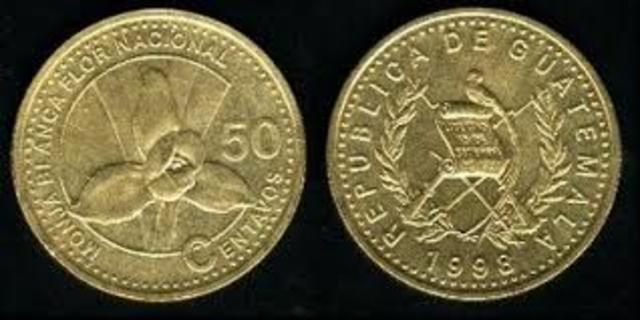 moneda de 50 centavos y  1 quetzal