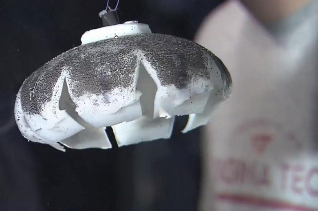 "Робот в виде медузы Robojelly "Разработанный в  Вирджинским политехническим институтом