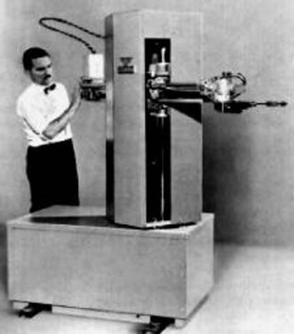 Первый прообраз промышленного робота