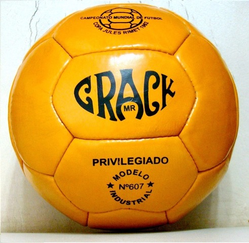 Pelota llamada Crack
