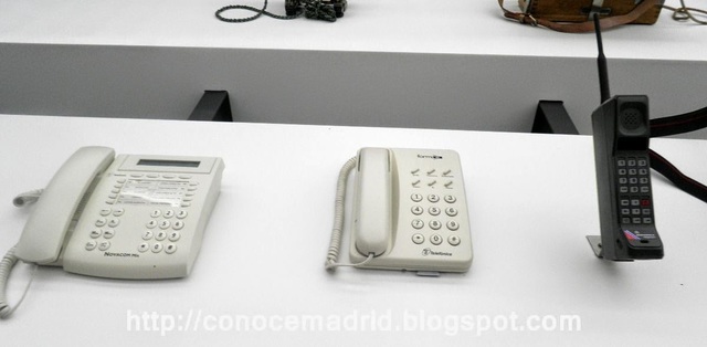 Teléfonos fijos de años 90