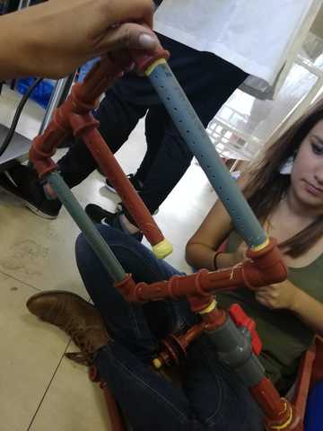 Arreglo de tanque y tuberías