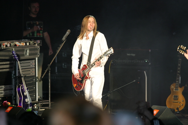 Первое масштабное выступление «Би-2» в России на фестивале «Нашествие»