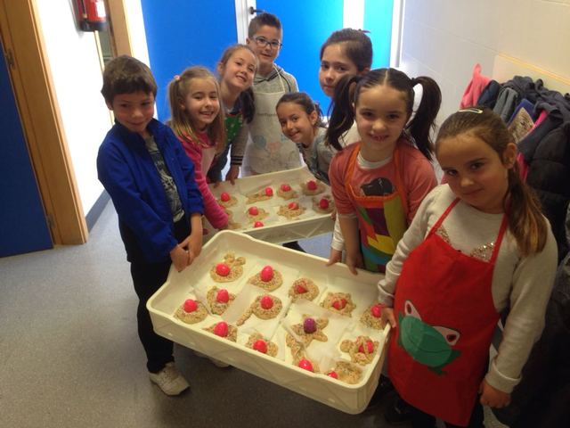 Continuem fent les mones.