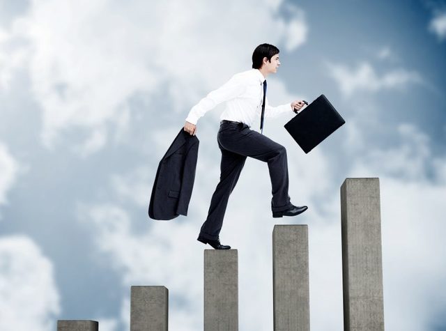 Ascenso a líder de abastecimiento