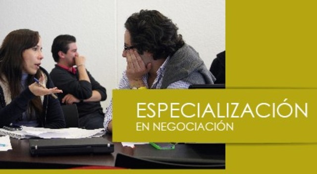 Especialización a fin con administración de empresas