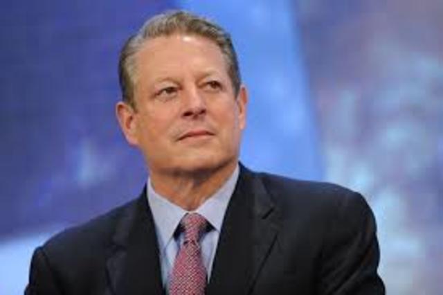 Al Gore promueve el desarrollo de lo que él llama: ¨La Supercarretera de la información¨