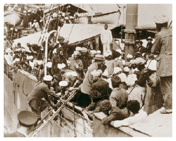 Caadians of enemies' descent deported from Canada