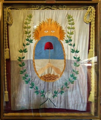 La Agrupación Gral. Las Heras obsequia la Bandera de los Andes al Directorio de INSA