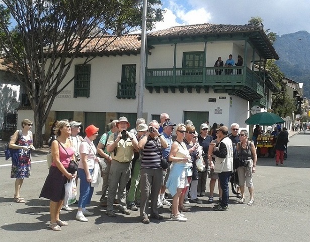 PICO DE TURISTAS EN COLOMBIA EN SU HISTORIA