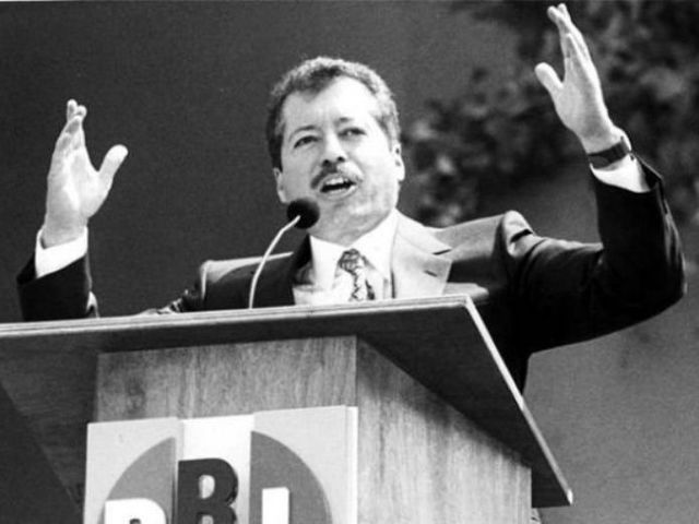 Colosio inicia su campaña presidencial