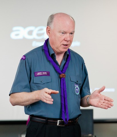 Scott Teare Secretario General