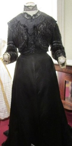 The widow's dress