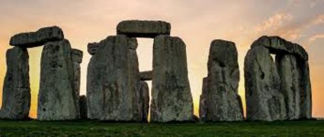 Stonehenge : Prehistoric (3000 - 2000 BCE)