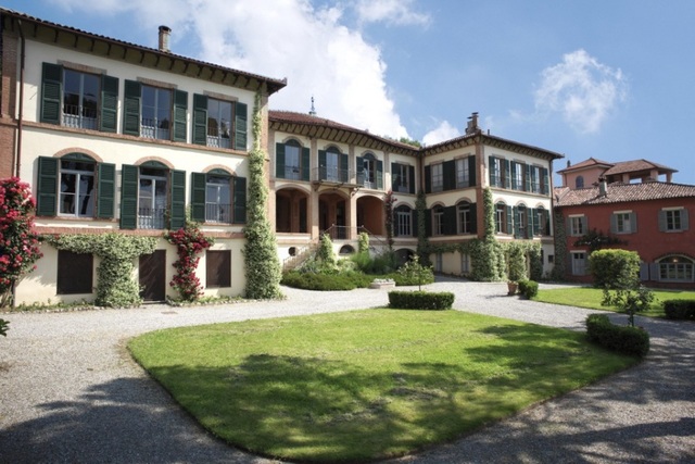 Legal charge over Villa Vigoni
