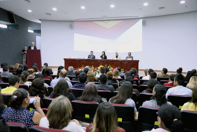 Creación de Grandes centros de la Archivistica