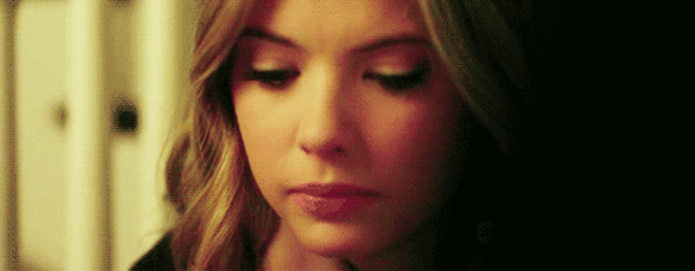 Valeria sufre por la mentira de Raúl.