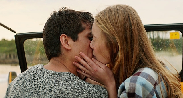 Raúl le prepara una sorpresa a Valeria.