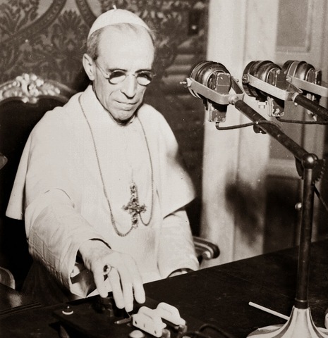 La Solennitá, PÍO XII