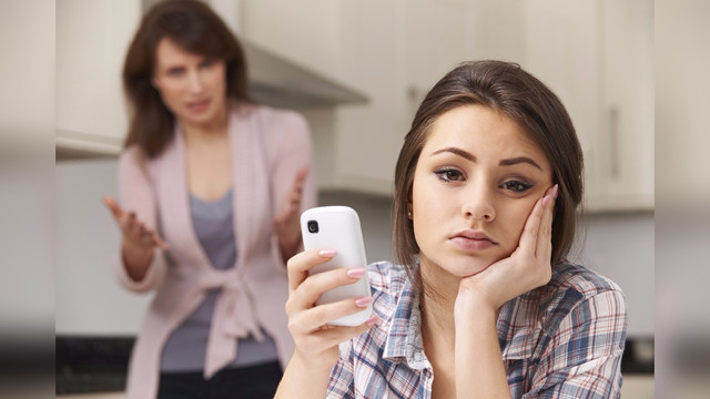 Adolescence: Identity vs Identity Confusion Age range: 10-20 years old