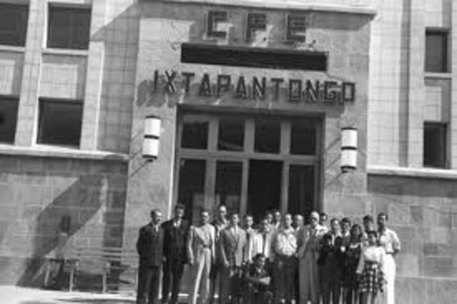 Comienza la operación comercial del primer proyecto hidroeléctrico del país, “Ixtapantongo”.