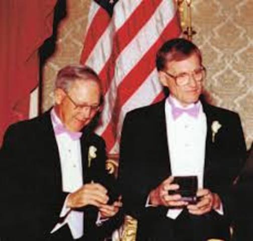 Paul Hogan y Robert Banks crearon el Polipropileno