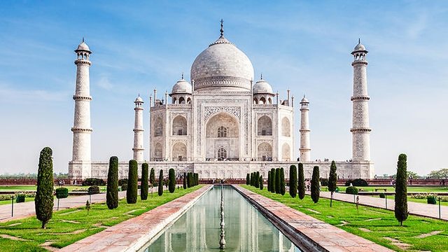 The Taj Mahal / 1632 BCE - 53 CE