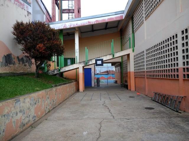 Visita de vistoria na escola.