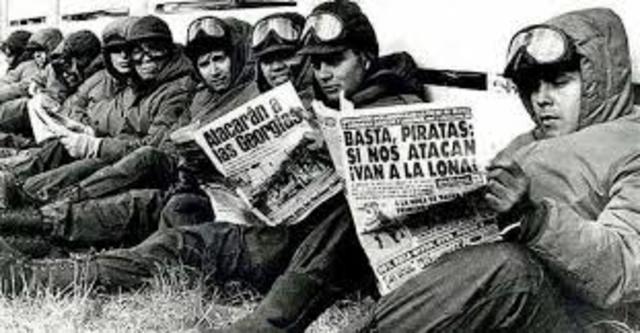 "Día del Veterano y los Caídos en la Guerra de Malvinas"