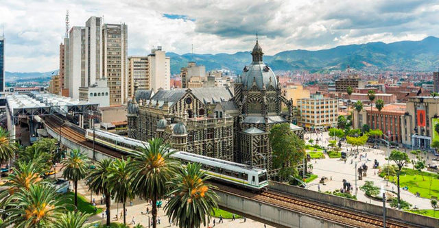 I'm going to live in Medellin
