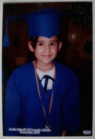 after finishing his school year began anew stoye that is pimary thiis is his first school year im first grade