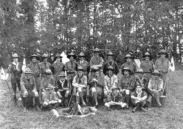 Primer curso "Insignia de Madera" en Gilwell Park