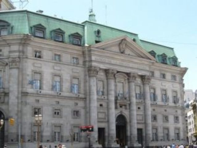 Año 80 establecimientos de procesamiento