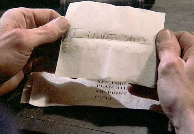 Julia gives Winston the note