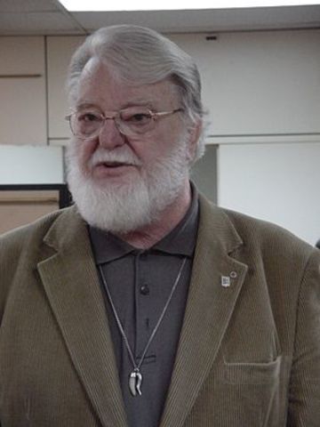 El Desarrollo a Escala Humana- Manfred Max Neef- sociólogo Antonio Elizalde y el filósofo Martín Hopenhayn