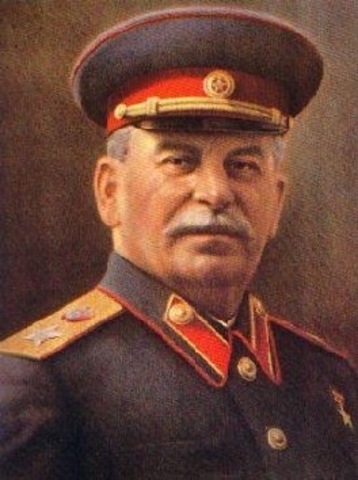 José Stalin asume el poder en la URSS